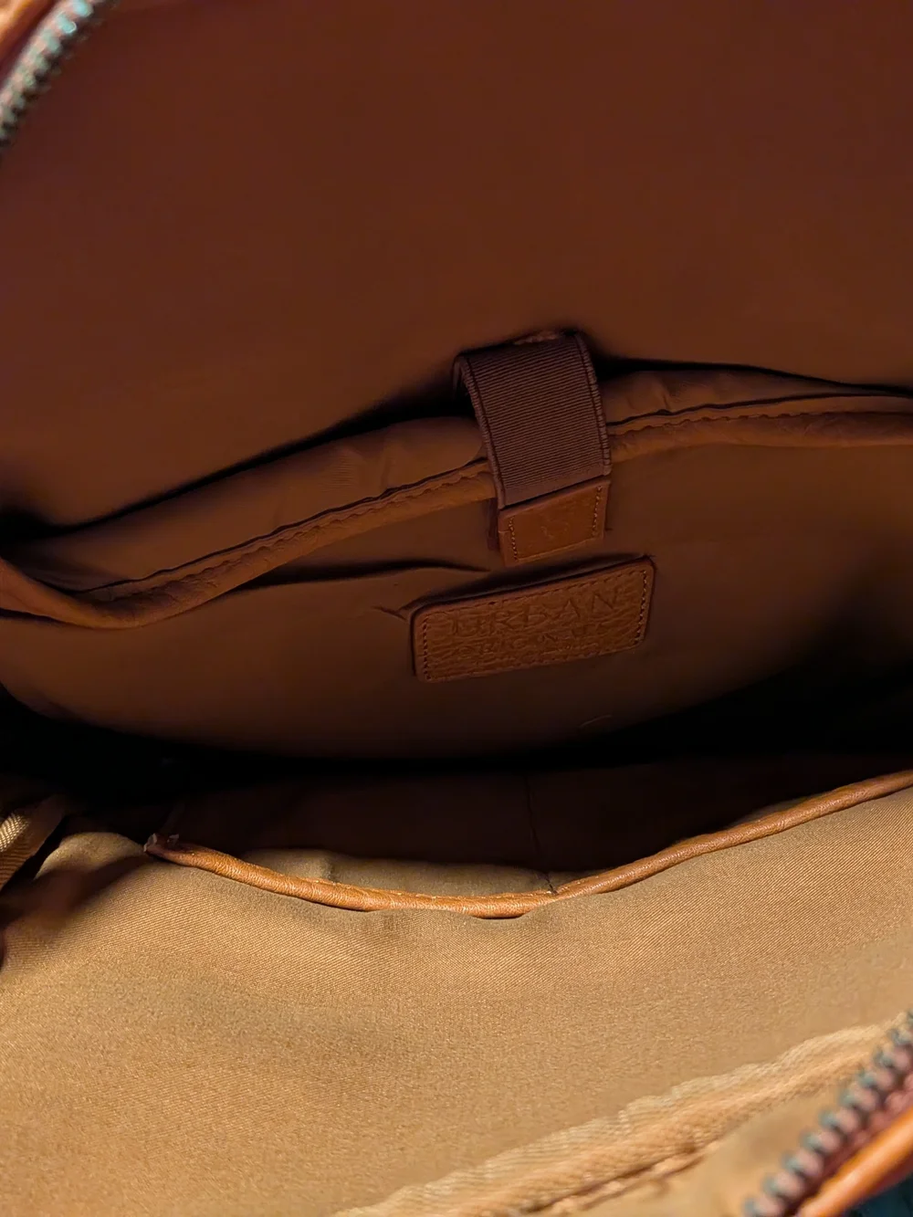 Tan Leather Travel Bag - Classic Carry